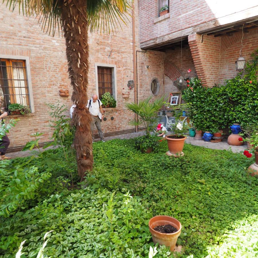 Apartamento Il Giardino Segreto Ferrara Exterior foto